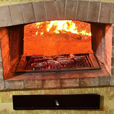 Troianiello Vakantiehuis Carano (Sessa Aurunca)